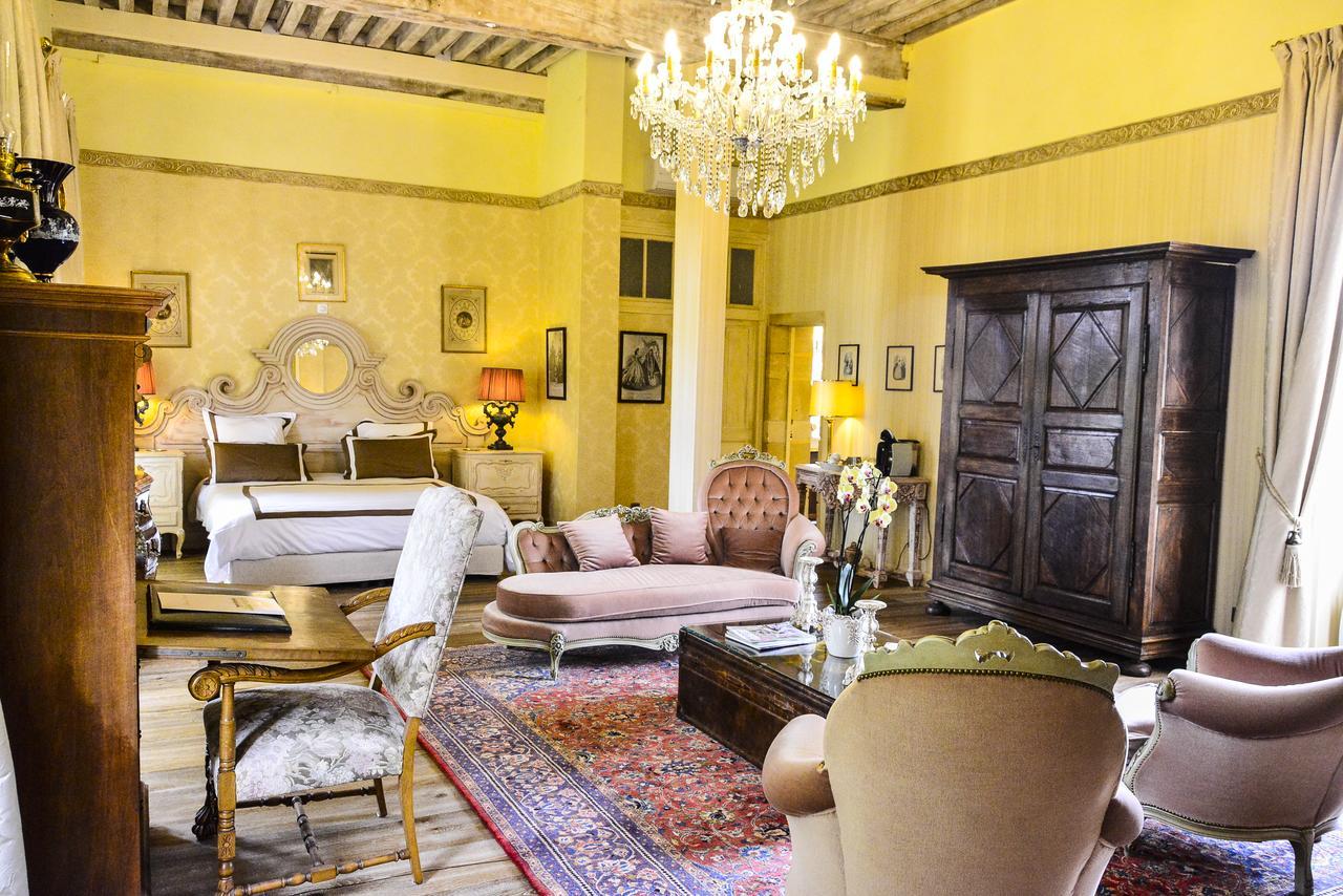 ชาโต โดริญี Bed & Breakfast Ouches ภายนอก รูปภาพ