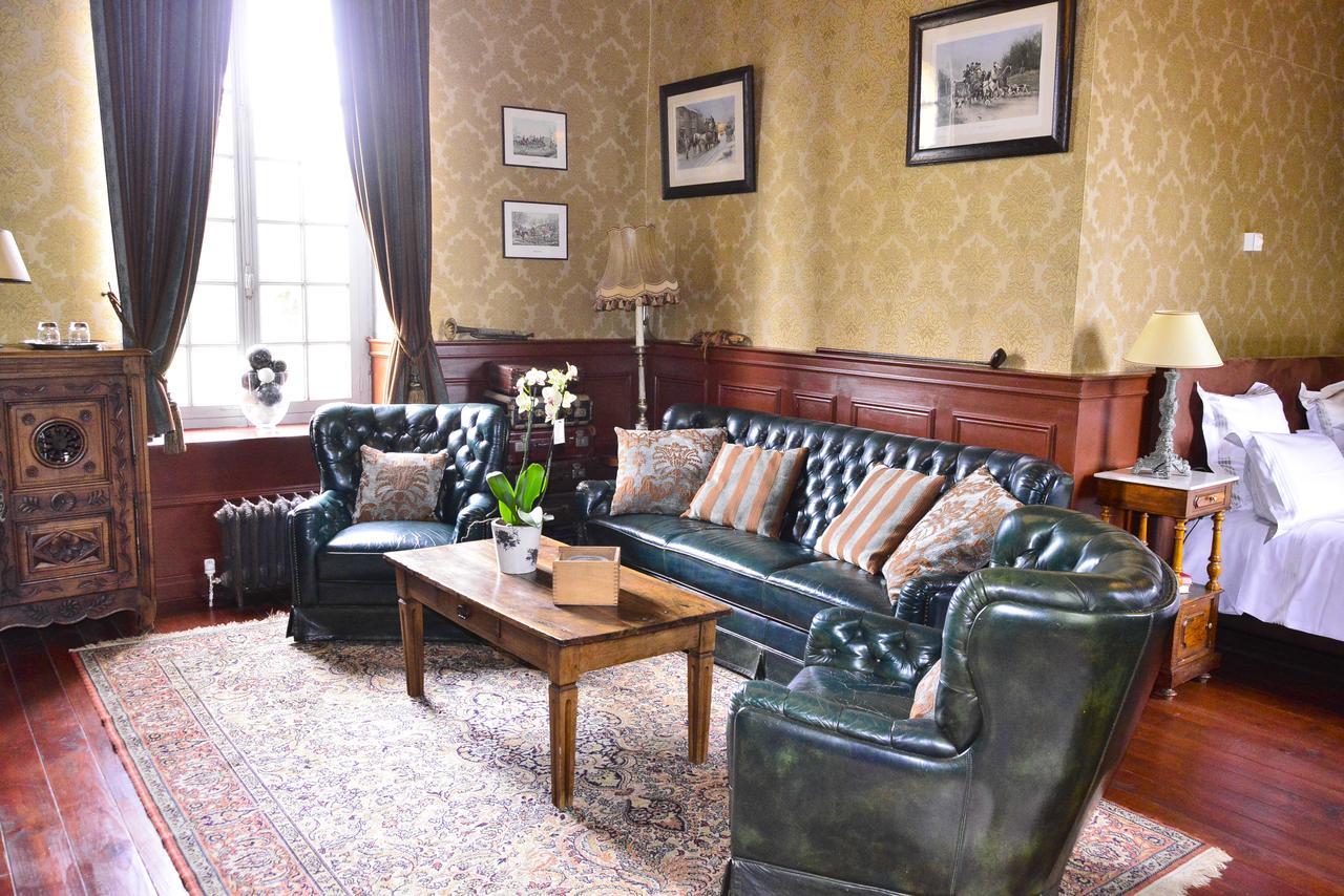 ชาโต โดริญี Bed & Breakfast Ouches ภายนอก รูปภาพ