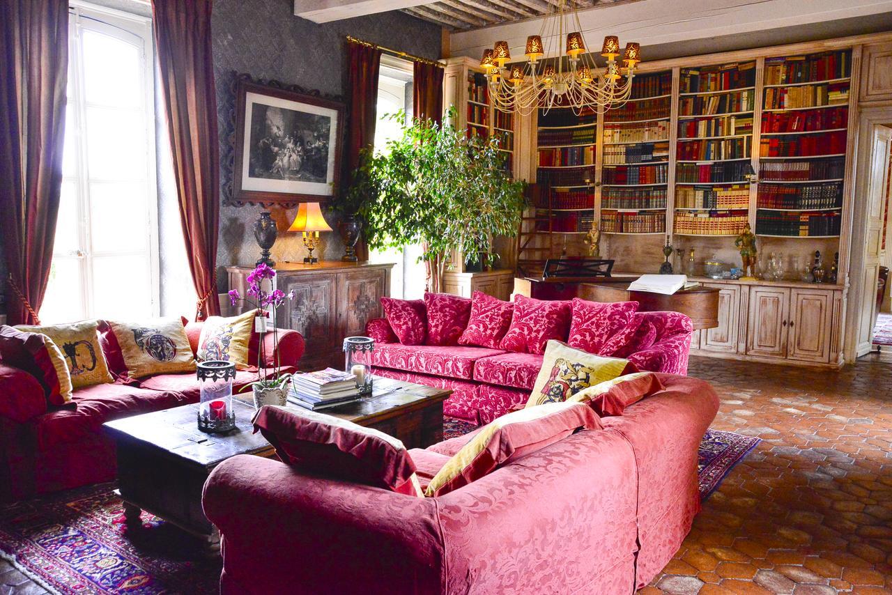 ชาโต โดริญี Bed & Breakfast Ouches ภายนอก รูปภาพ